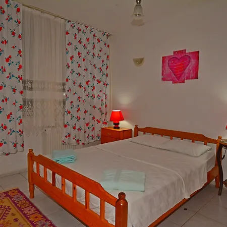 Gala Apartment